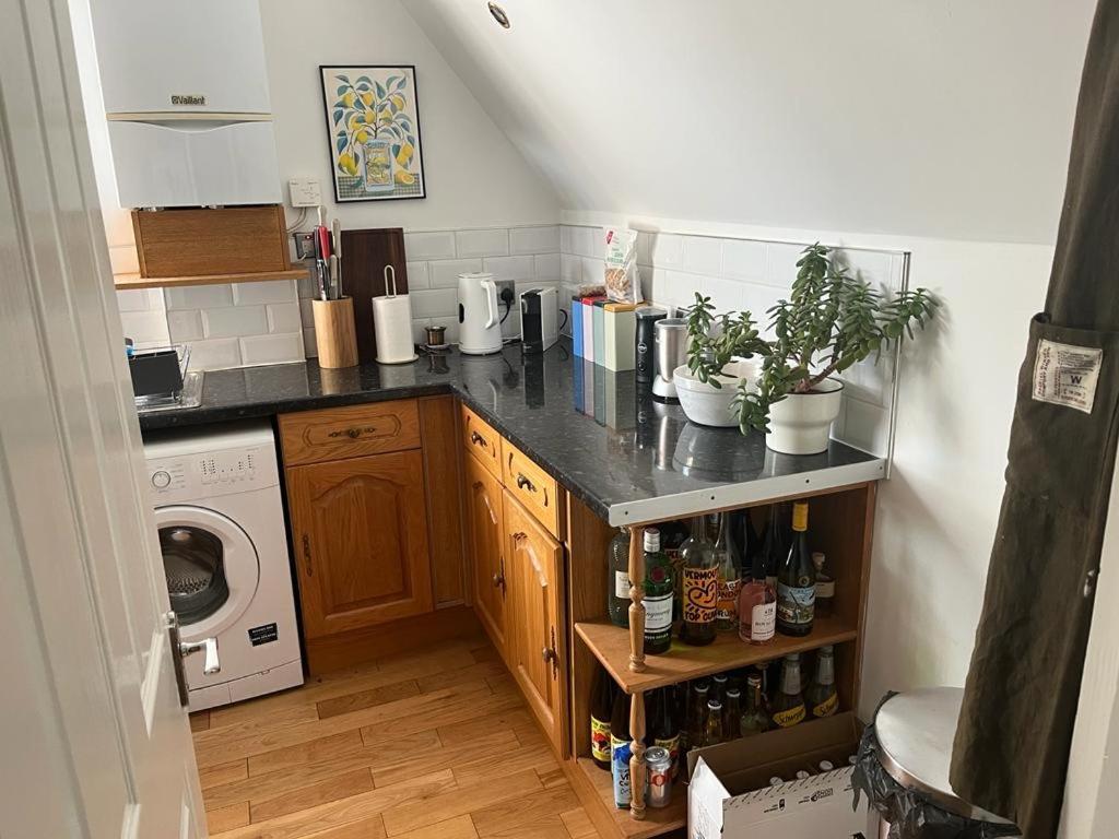 2 Bedroom Top Floor Flat, West Dulwich Free Street Parking London Exterior photo
